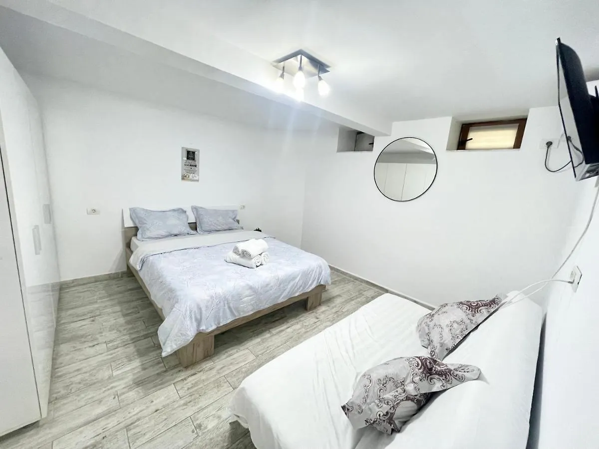 Temple 4 Apartment Bucharest